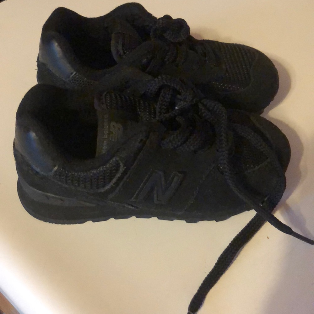 Toddler size 7 new balances ( boys )